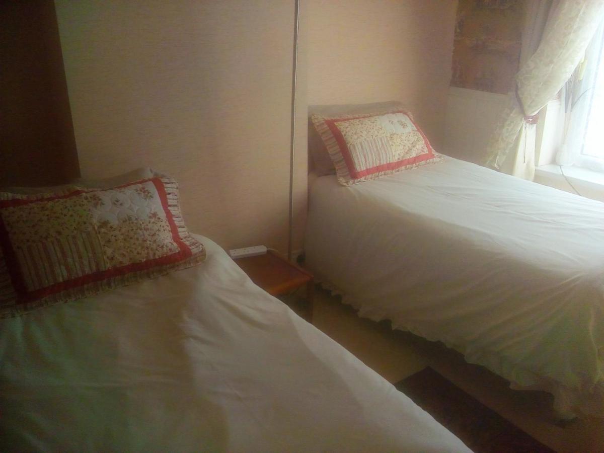 The Principality 2 Singles Bedroom Cardiff Exterior foto